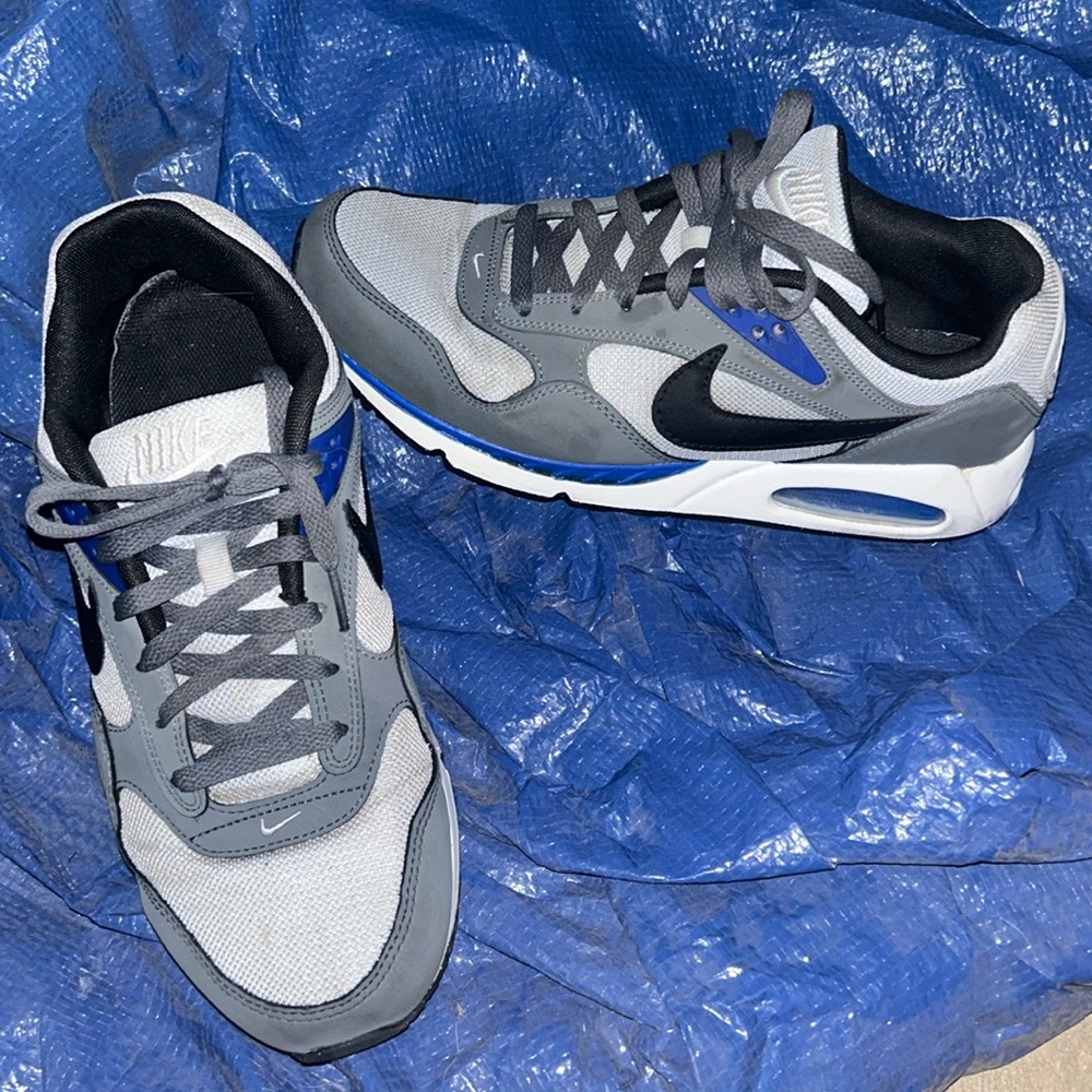 Nikes size 11 men's